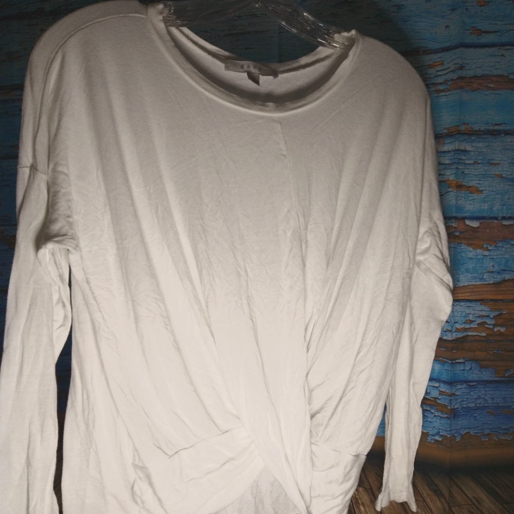 Twist front long sleeve shirt
